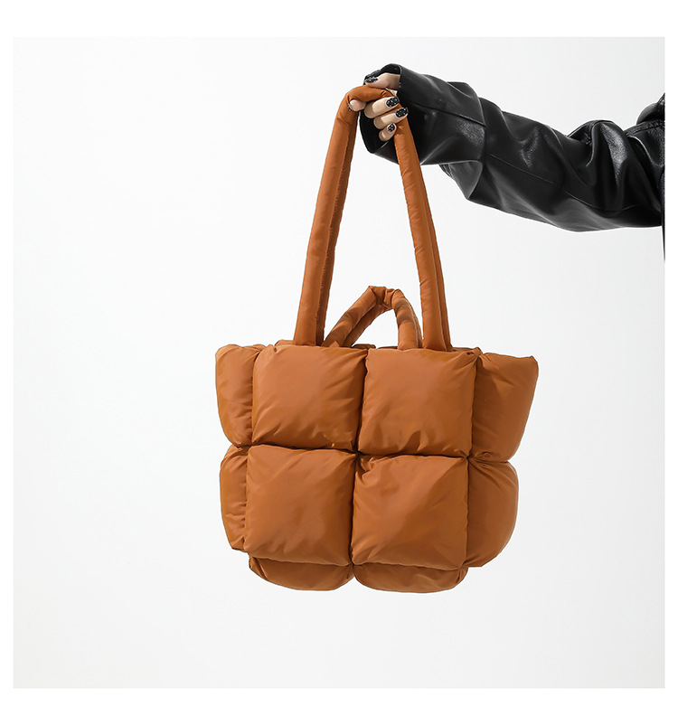 Damentaschen Neue Daunentasche, Baumwollkleidung, Damentasche, einfache mit Baumwolle gefüllte Weltraumtasche, Einkaufstasche, weiche karierte tragbare Umhängetasche_voghion.com