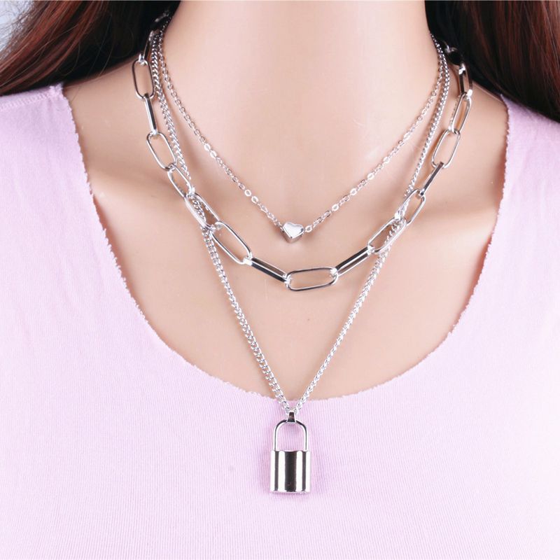 Versatile Baroque Pearl For Women's Multi Layered Lock Shaped Love Necklace With Collar Chain_voghion.com