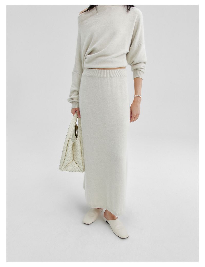 Mädchen Bie Qing Cool Temperament Style Weicher schulterfreier One-Shoulder-Strickpullover für Damen Herbst Minimalistischer Drop Shoulder_voghion.com