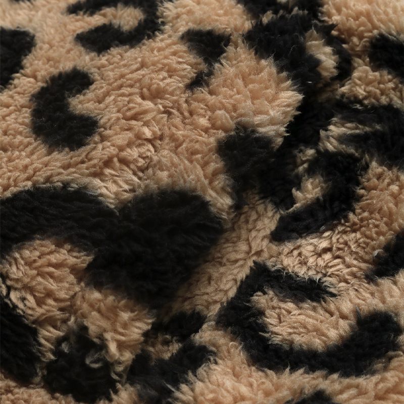 Damenmantel aus Kunstpelz mit Leopardenmuster – Übergroße Winterjacke mit Stehkragen für einen mutigen Stil (Beige, S-XL)_voghion.com