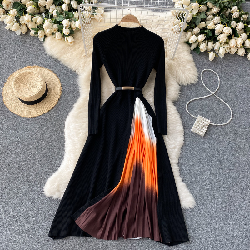 Abito da donna elegante in maglia con cuciture sfumate di colore pieghettato in vita sottile ampio abito altalena da donna nuovo abbigliamento autunnale_voghion.com