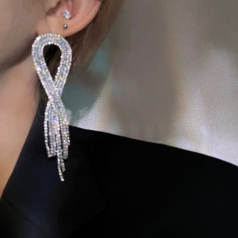 Silver Needle Artificial Pearl Full Diamond Triangular Geometric Tassel Light Luxury Fashionable Earrings, Niche_voghion.com