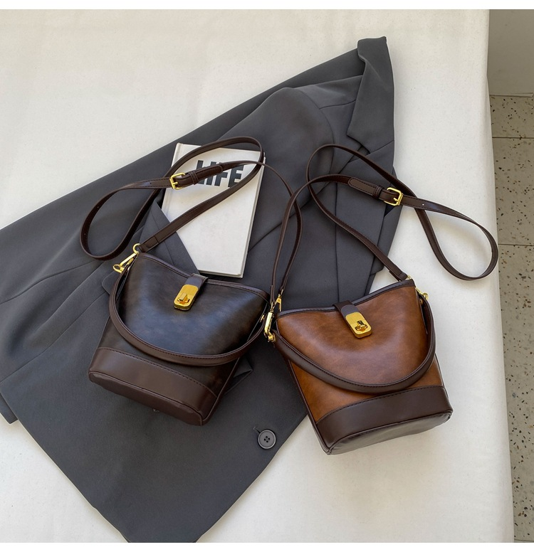 New Women's Bag Maillard Handheld Bag Women's Retro Contrast Color Bucket Bag Small and Versatile One Shoulder Crossbody Bag_voghion.com