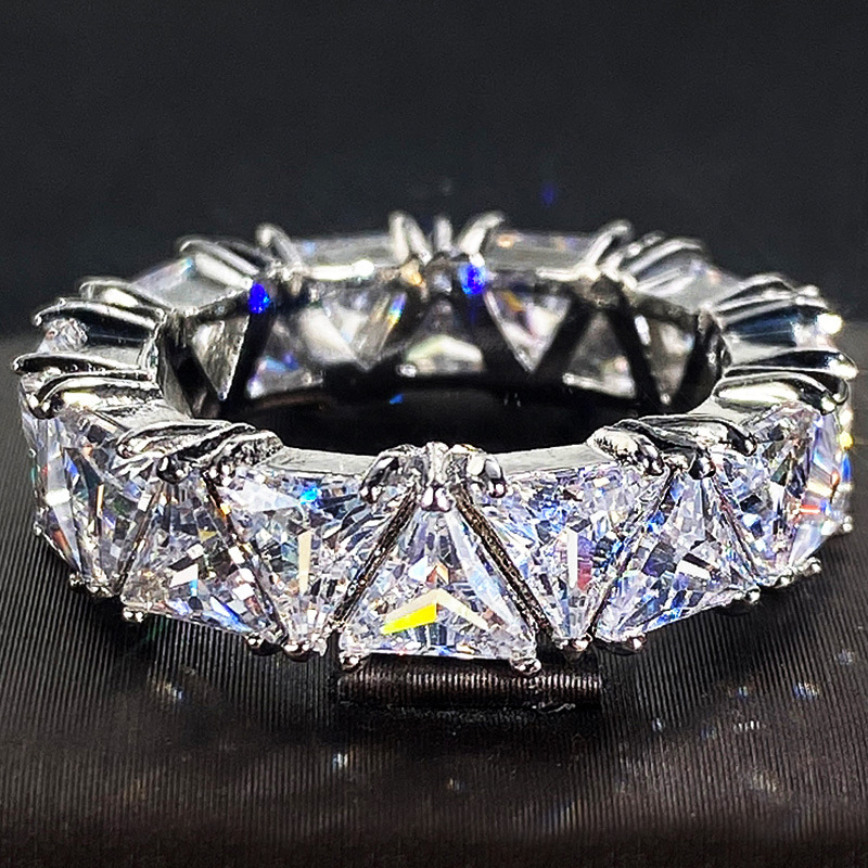 Hot-selling Jewelry, Full Circle Inlaid With Single-row Triangular Titanium Zircon Ring, Women's Gift Ring._voghion.com