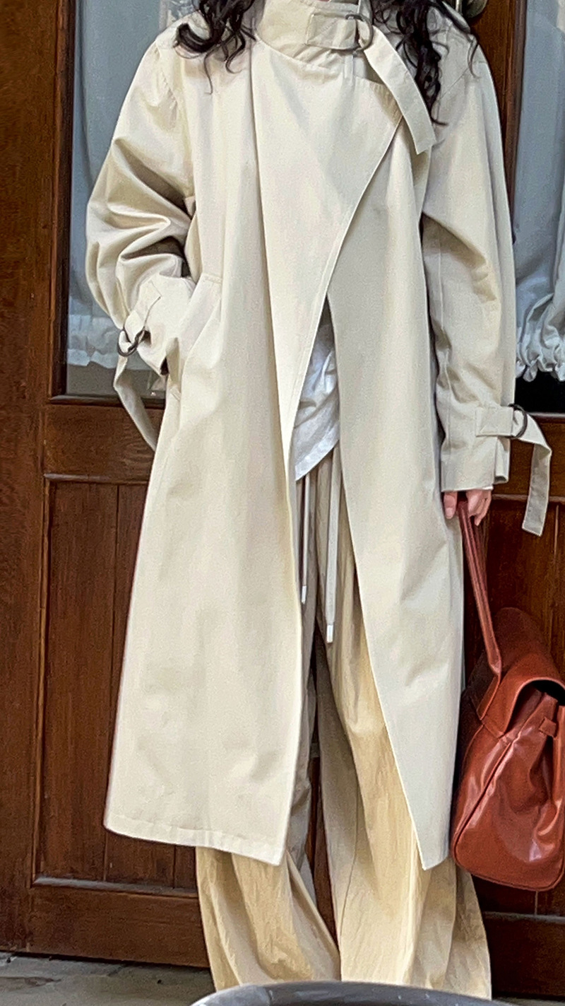Elegant British-Style Long Trench Coat For Women – Minimalist & Luxurious Knee-Length Overcoat With Adjustable Belt, Pure Cotton, Black & Light Beige_voghion.com