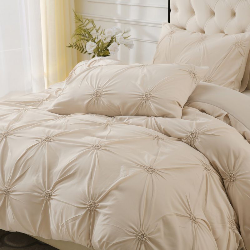 Embossed Floral Duvet Cover Set - Beige Pleated Textured Bedding 3-Piece With Pillowcases - Luxury Hotel Style Home Textile_voghion.com