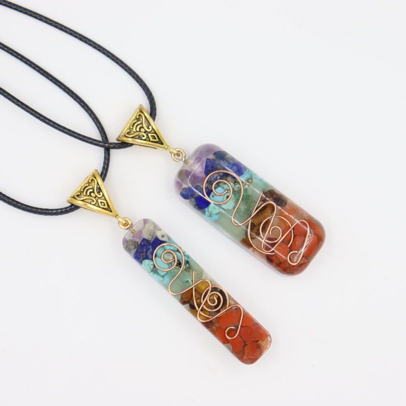 Collana con ciondolo in pietra curativa dei 7 chakra - Gioiello energetico in cristallo naturale per yoga e meditazione con catena regolabile da 45 cm, regalo spirituale perfetto._voghion.com