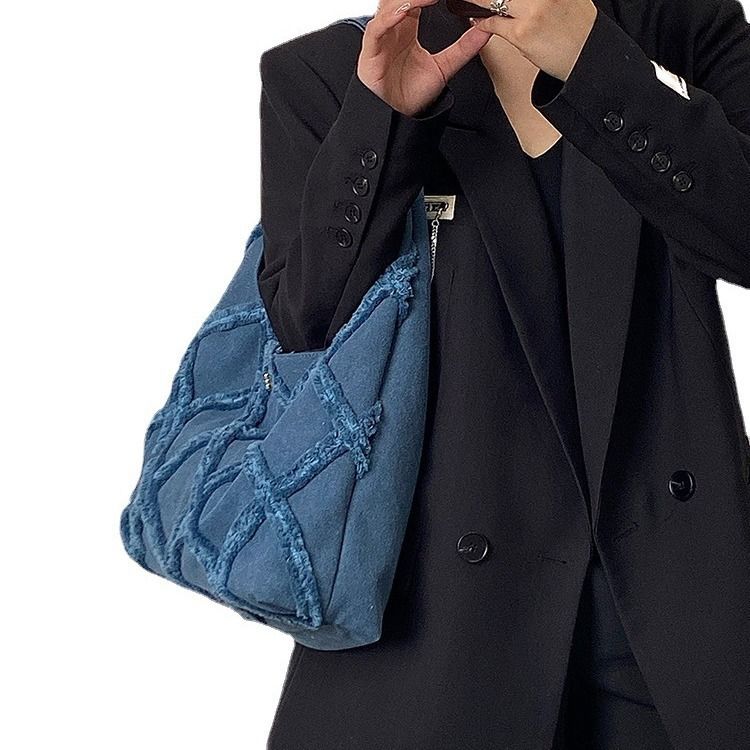 Vintage Tassel Lingerie Women's Niche Design, Armpit Casual Shoulder Handbag 2025 Spring And Summer New_voghion.com