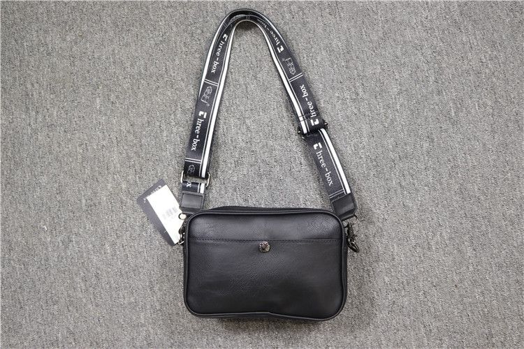 Threebox Genuine Color-Changing Stripe Outdoor Single-Shoulder Bag_voghion.com