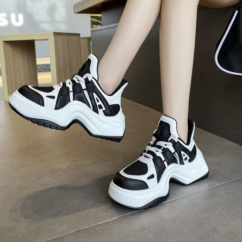 Scarpe da papà 2023 nuova versione coreana della stella con le stesse scarpe sportive casual alla moda con fondo spesso a forma di arco, scarpe da donna alla moda all'ingrosso_voghion.com