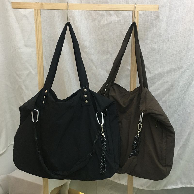 Simple 2025 Winter New Soft And Elegant Lightweight Canvas Korean Fashion Shoulder Underarm Women's Bags Casual Versatile Personalized Commuting_voghion.com
