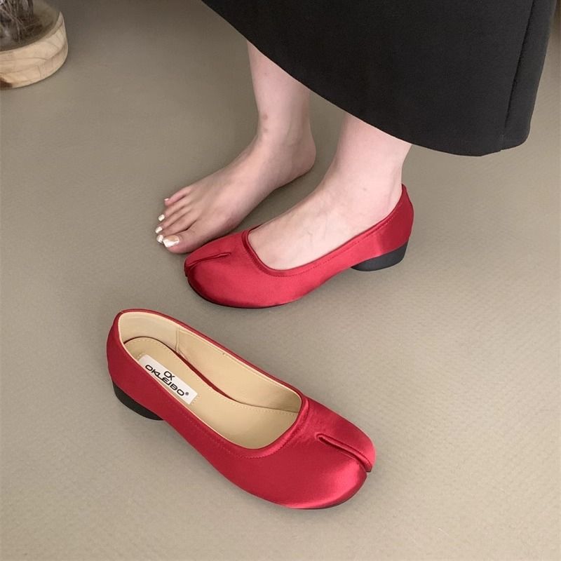Gentle Chinese Style Women's 2025 New Thick Heel Soft Sole Satin Split Toe Pig's Hoof Shoes Loafers_voghion.com