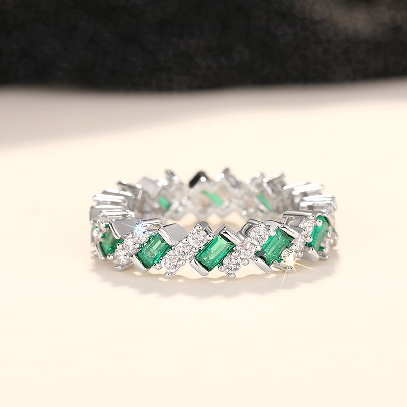 Cao Shis lätta lyxiga geometriska zirkonring för kvinnor, modernt temperament, matchande stil för bankett_voghion.com