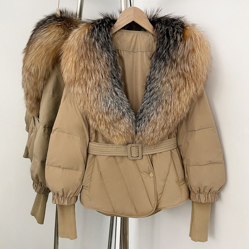 "Giacca invernale da donna alla moda, con collo e vita rifiniti in pelliccia di lusso, vestibilità slim"_voghion.com