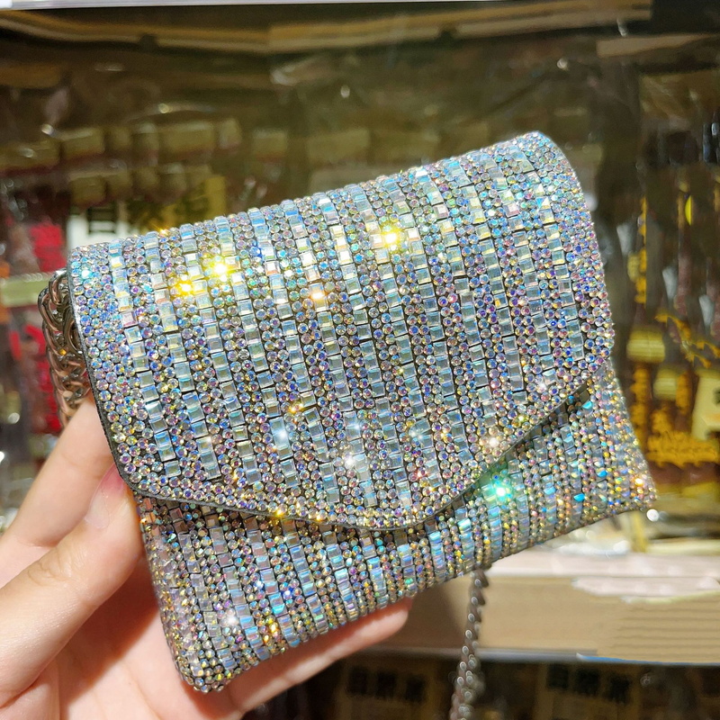 Mini shoulder 2024 Guangzhou trendy rhinestone chain crossbody hot diamond design party women's hand-held small square_voghion.com