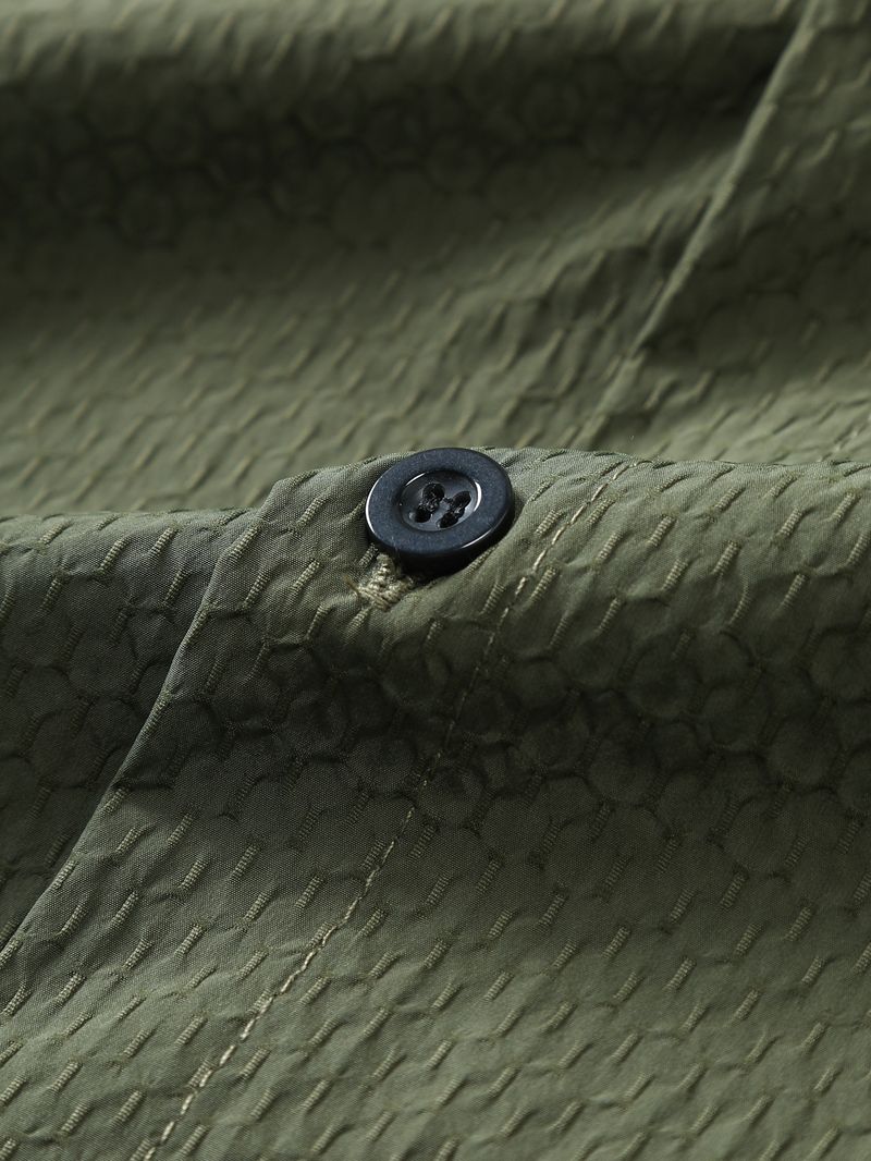 Moška oblačila pomlad in poletje nova evropska in ameriška moška enobarvna priložnostna srajca s kratkimi rokavi kardigan rever modna srajca čez mejo moški_voghion.com