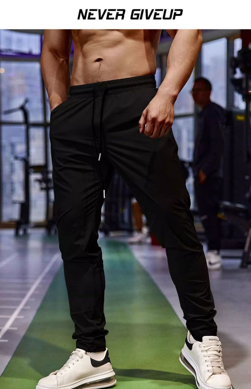 Herrenbekleidung Dünne Sporthose aus Eisseide, Fitness, Laufen, Freizeit, schnelltrocknend, atmungsaktiv, elastisch, schmal, gerade, Trainingshose_voghion.com