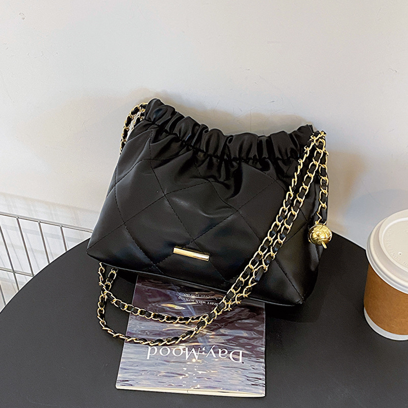 Elegancka pikowana torebka na ramię dla kobiet – elegancka torebka typu crossbody z paskiem na łańcuszku, miękka skóra syntetyczna, mała torebka do codziennego użytku_voghion.com