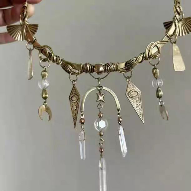 Multi-element Pendant Necklace Gold Goddess Temperament Niche High-end Design Jewelry_voghion.com