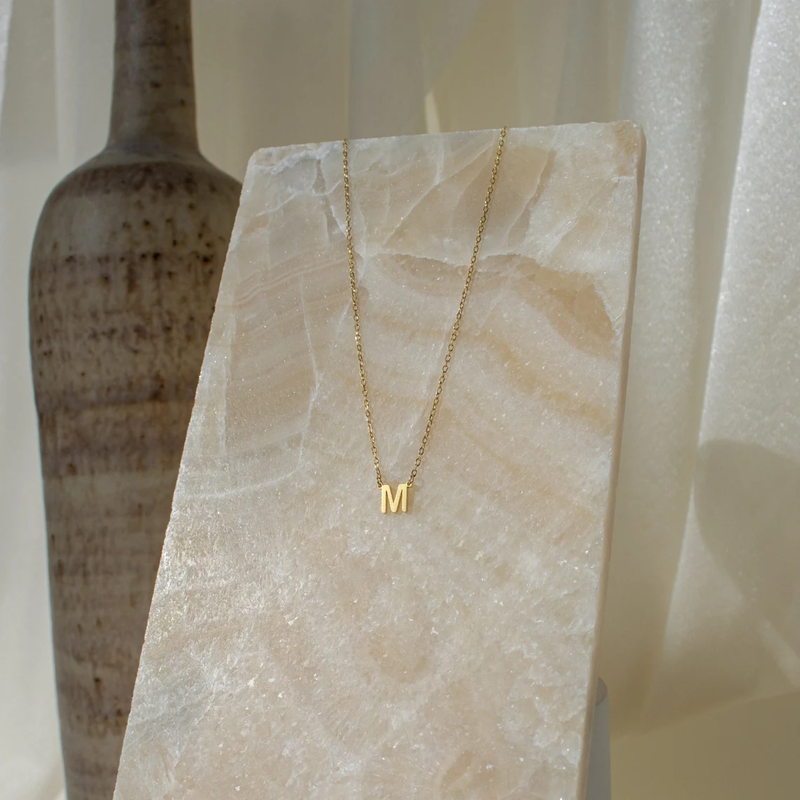 Collier avec lettres initiales en acier inoxydable pour femmes, pendentif de bijoux, alphabet, nom unique, collier ras du cou, livraison directe_voghion.com
