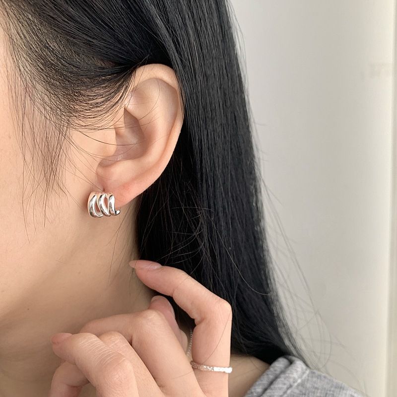 Orecchini a forma di onda versatili e semplici a tre strati, in argento puro, per donna, versione coreana, design di nicchia_voghion.com