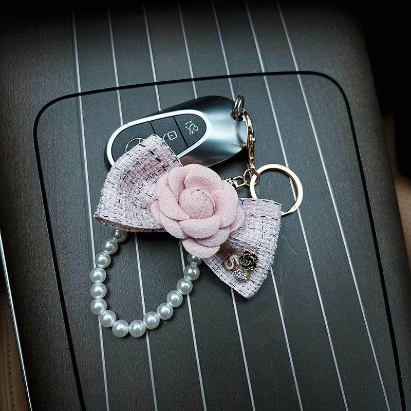 Personalized pearl chain, small fragrance bow, camellia creative and exquisite car keychain, bag decoration, female_voghion.com