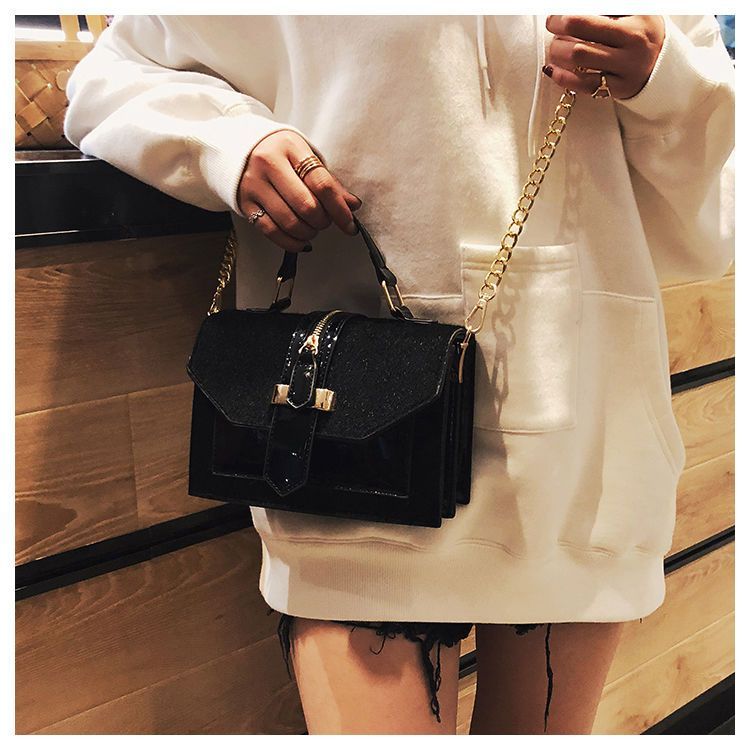 2024 Nuova borsa quadrata piccola da donna con motivo leopardato, moda, borsa a tracolla diagonale a catena versatile, edizione coreana_voghion.com