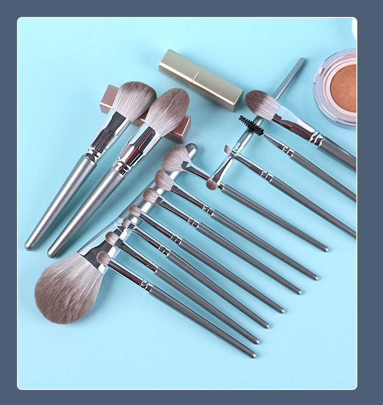 Beauty Essentials Nieuwe 14 stuks make-upkwasten met houten handvat Chujian Cangzhou make-upkwastenset Beauty Tools Make-upkwast Spot_voghion.com