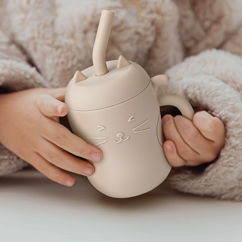 150ML 1PC Taza de pajita de silicona para alimentación de bebés Biberón de aprendizaje para niños Vajilla anticalor a prueba de fugas Botella de agua para bebés_voghion.com