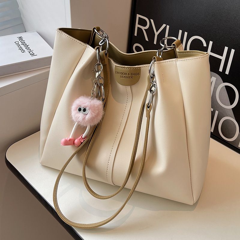 Class For Women Large Capacity 2024 New Summer Versatile Shoulder College Student Commuter Tote Bag_voghion.com