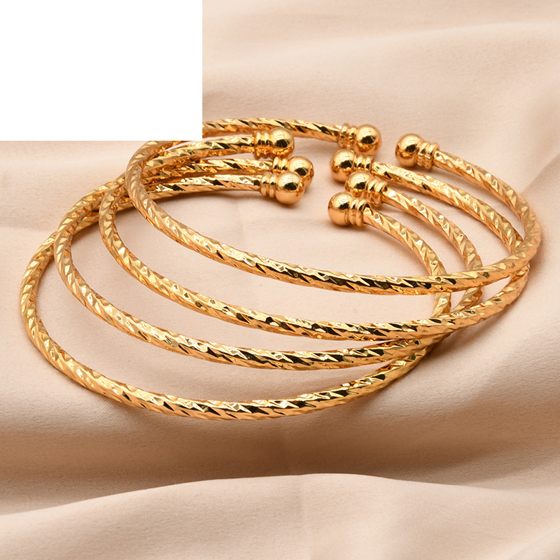 Rajat ylittävä Dubain morsiamen kullattu naisten hääkellolehtiriipus rannekorukorujen tukkumyynti_voghion.com