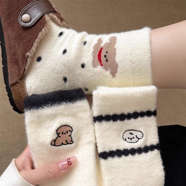 Socks children in winter, thickened with fleece to keep warm and prevent cold. Korean version Instagram trendy cartoon_voghion.com
