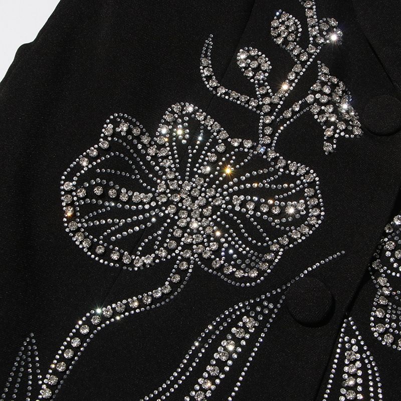 Blazer da donna decorato con strass – Elegante giacca da abito a due bottoni con dettagli floreali_voghion.com
