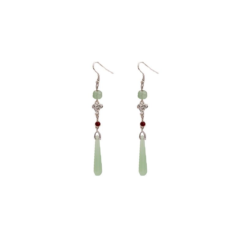 Nuovi orecchini con perline di giada imitazione e orecchini con nappe a forma di farfalla in stile cinese, semplici accessori Hanfu_voghion.com