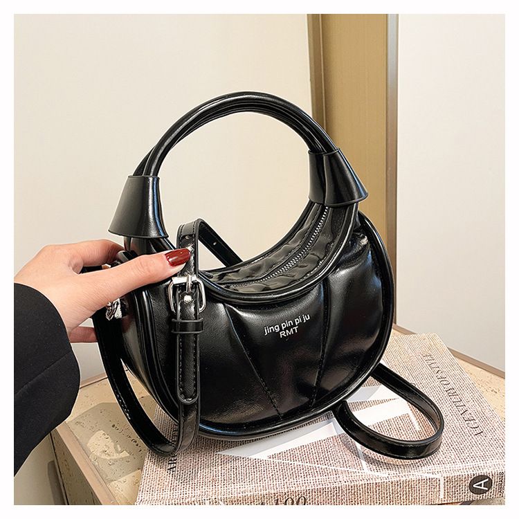 Elegante und stilvolle Damen-Umhängetasche in Mondform mit Seilknoten-Akzent – ideal für den Alltag._voghion.com