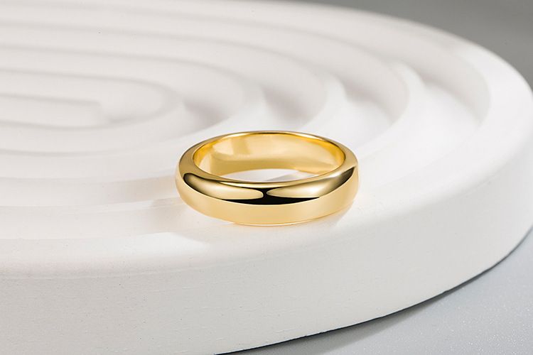 Ring gold simple smooth ring couple ring texture material color retention long lasting ring_voghion.com
