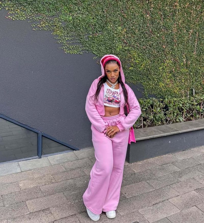 Damen-Set aus Kapuzenpullover und Hose mit Kordelzug für Herbst/Winter – Langärmliges Sweatshirt mit Reißverschluss und einfarbige Jogginghose, lässiges zweiteiliges Outfit (S/M/L/XL)_voghion.com