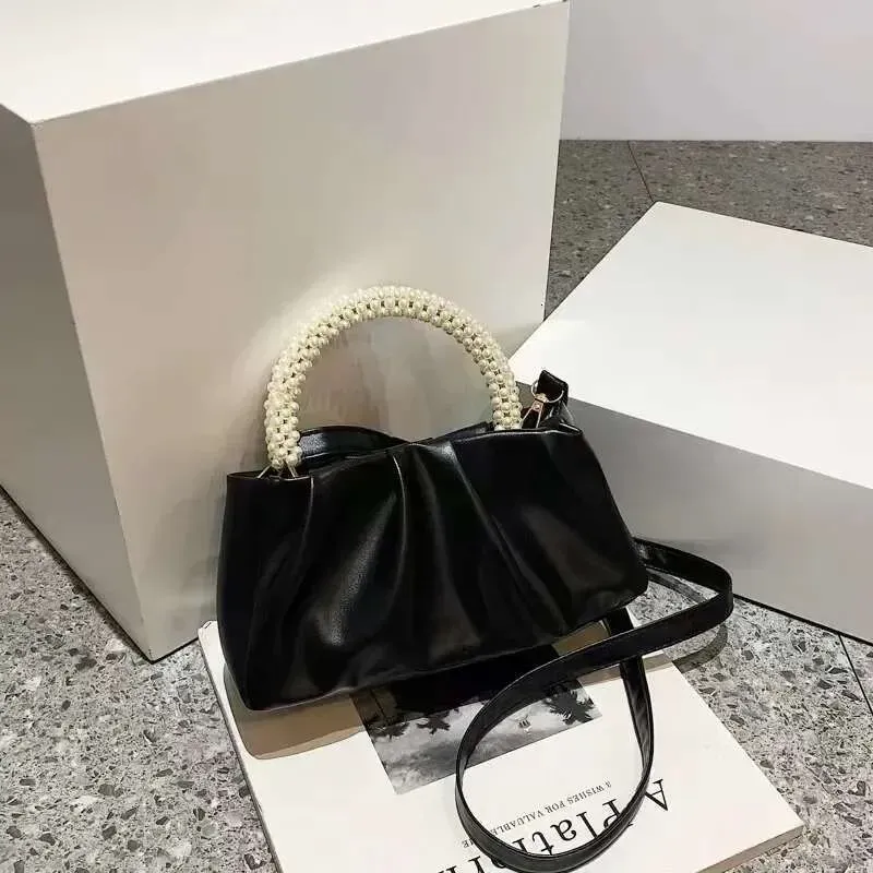 Designer 2025 Mode Perle Griff Frauen Abendessen Kupplung Geldbörse Handtaschen Design Damen Platz Umhängetaschen Weibliche Kleine_voghion.com
