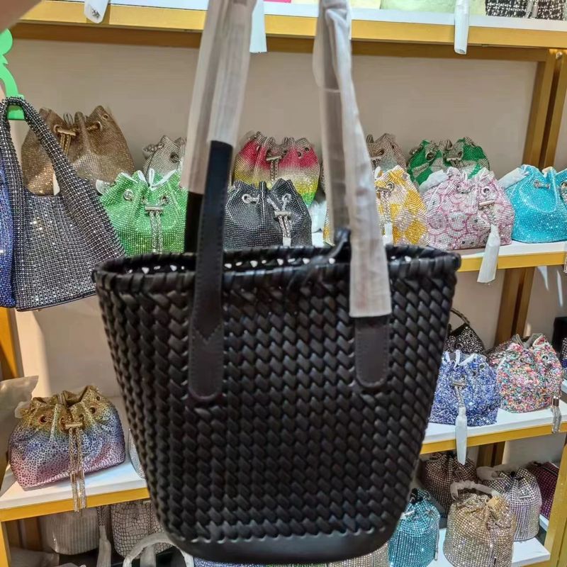 Borsa a mano per donna 2024, nuova tendenza, borsa a tracolla singola di alta qualità, borsa a secchiello leggera e alla moda, intrecciata_voghion.com