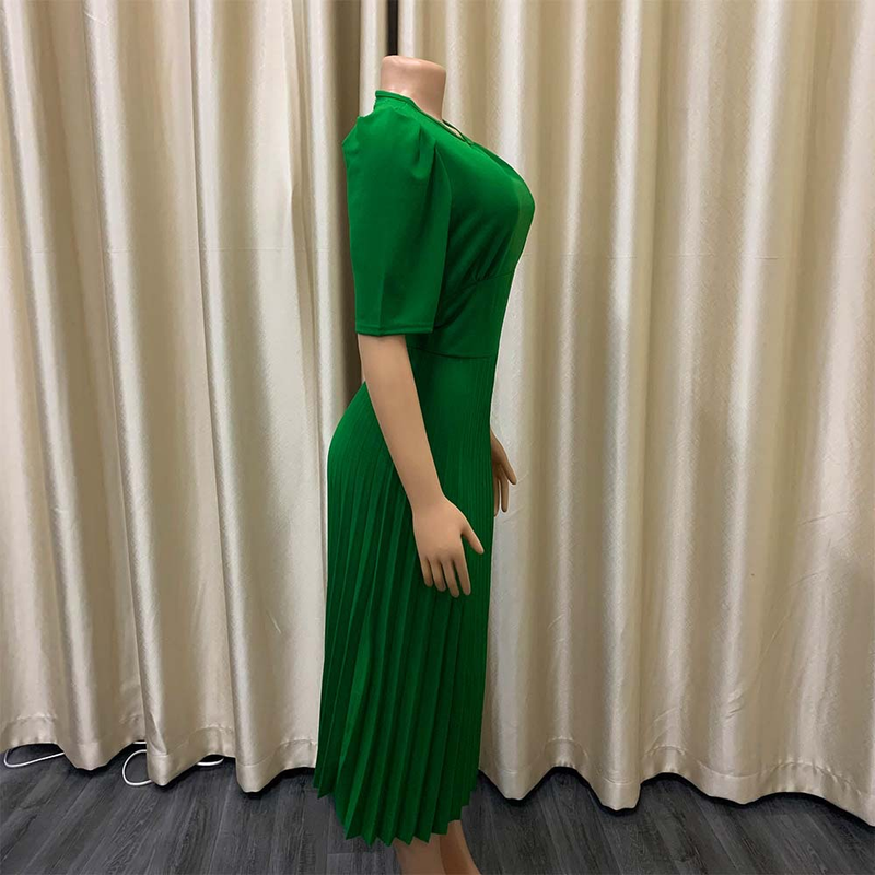 D2022024Robe grande taille plissée à manches courtes, style été, couleur unie_voghion.com
