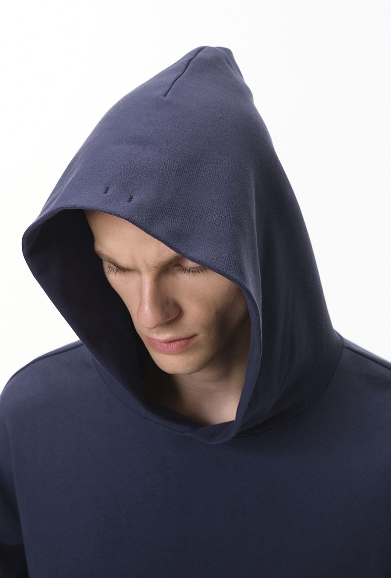 Felpa con cappuccio corta e squadrata da uomo - Pullover pesante a scaglie di drago da 380 g/m² con spalle scese e tasca a marsupio_voghion.com