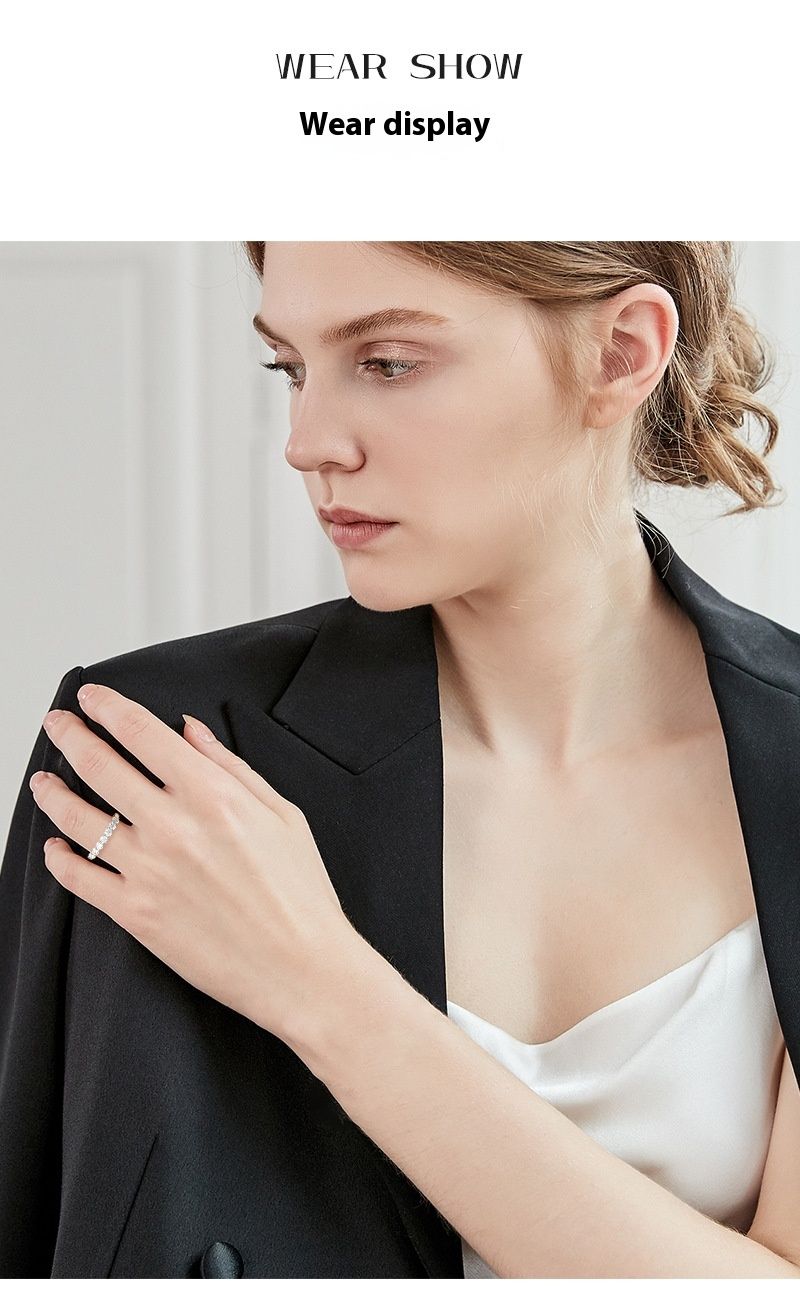 Anello alla moda in stile Instagram con celebrità di Internet, pietra Mosang femminile, sensazione di lusso di nicchia, fila di sette stelle in argento puro_voghion.com