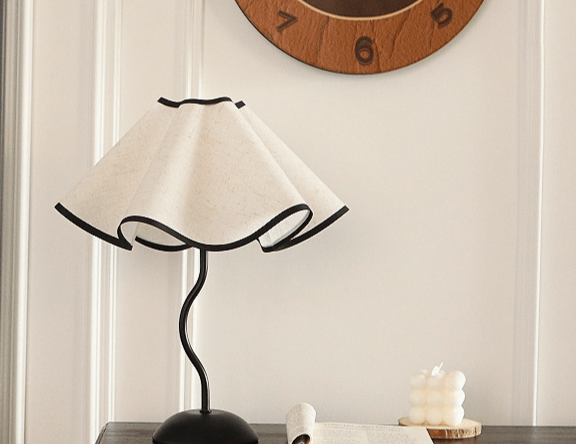 Petal Umbrella Ins High-End Simple Vintage Table Small Night Light Bedroom Bedside Atmosphere Lamp Girly Heart Internet_voghion.com