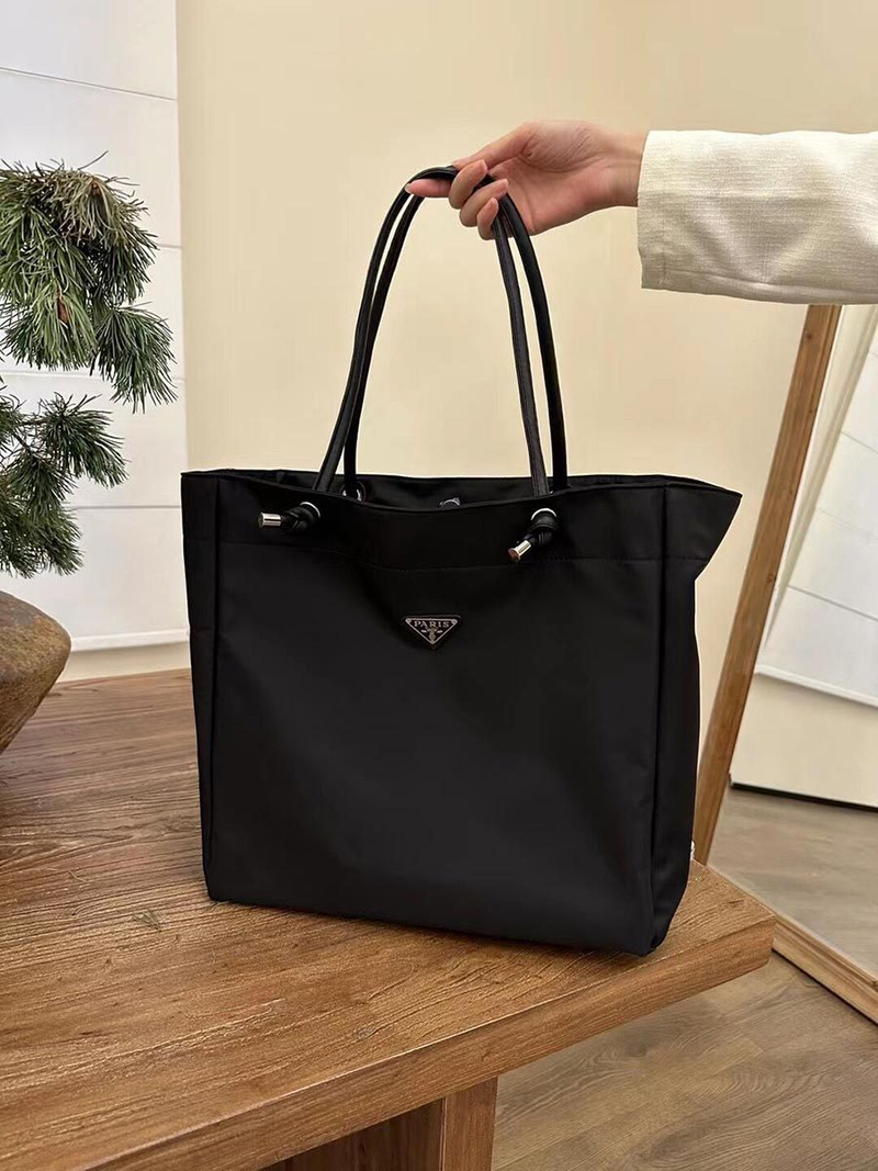 Bolsa de compras simples de nylon estilo coreano, grande capacidade, 2023, nova bolsa de compras versátil, estilo preguiçoso, bolsa de ombro para deslocamento_voghion.com