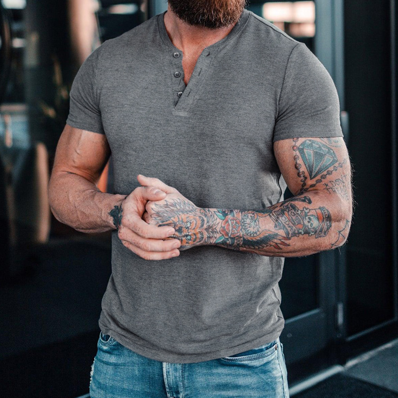 Unschlagbare Qualität 2025 Neue Sommer Casual Solid Color Kurzarm Rundhals Pullover Button Henley Shirt Herren T-Shirt_voghion.com