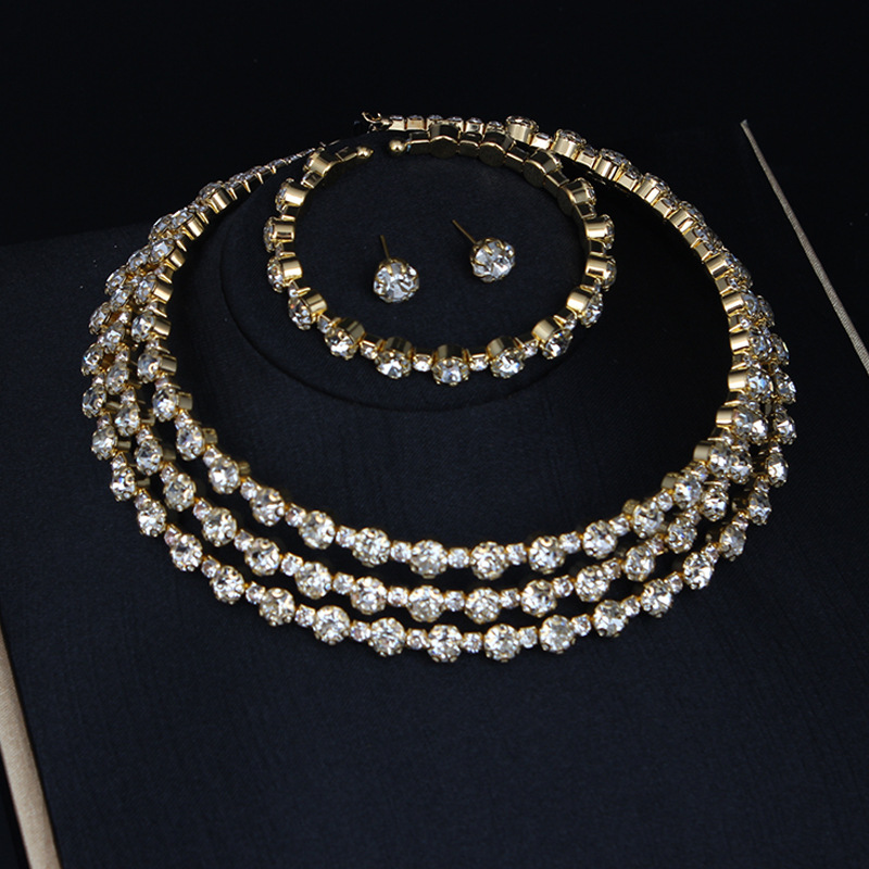 Ensemble de 3 bracelets à collier scintillants entièrement en diamants Accessoires de banquet pour robe de style femme à la mode et polyvalents_voghion.com
