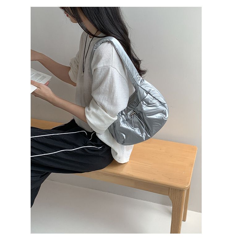 Borsa a tracolla da donna Nicole, nuova moda primavera 2025, borsa imbottita in cotone di alta qualità, casual, per il tempo libero, per tutti i giorni, di nicchia, personalità_voghion.com