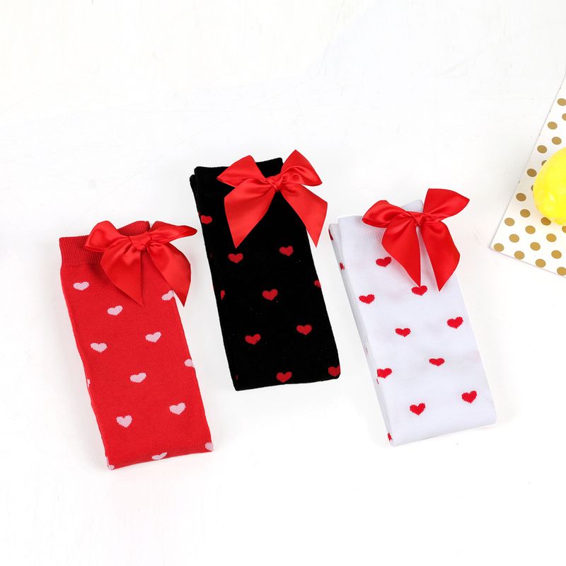 Le calze Red Lips Love per San Valentino saranno calze sopra il ginocchio e graziose calze con fiocco_voghion.com