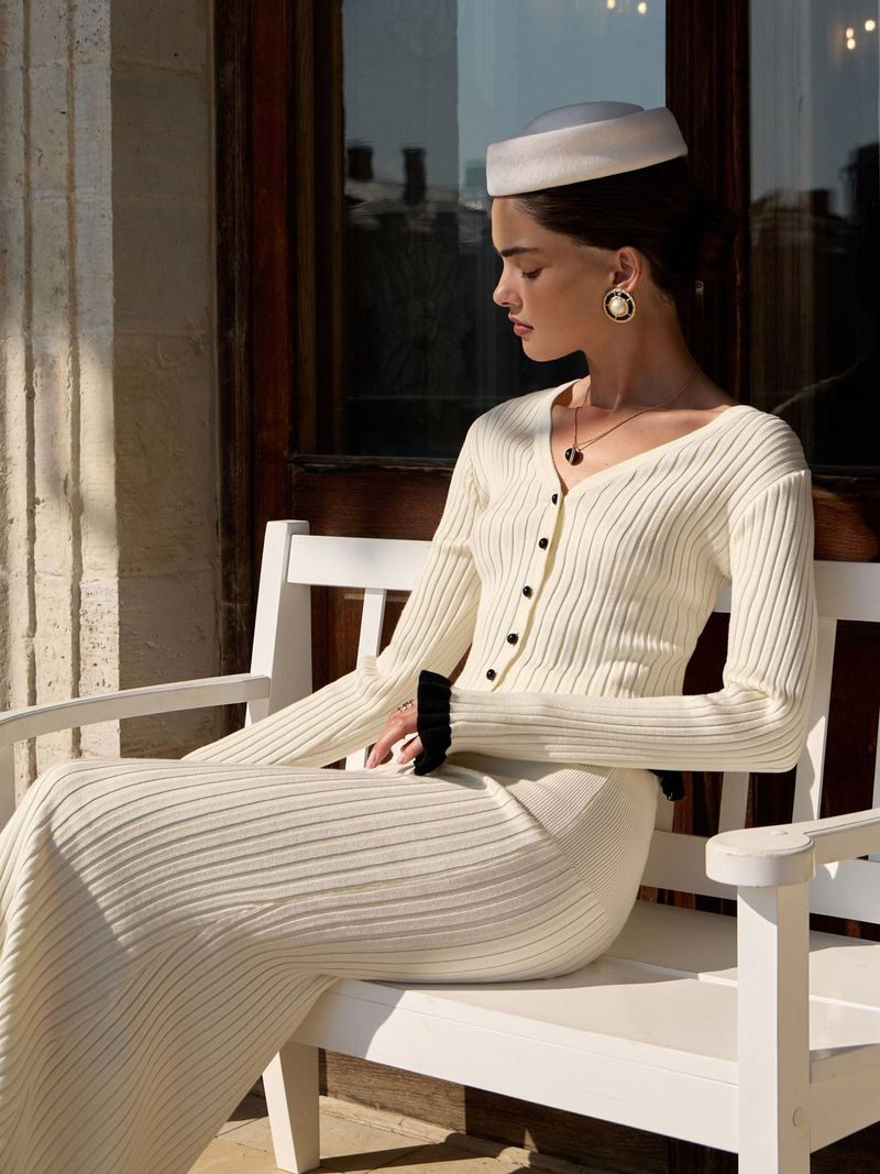 Completo da donna elegante in maglia attillata con volant, due pezzi, elegante alla francese, con orlo a balze, completo da donna autunno inverno_voghion.com