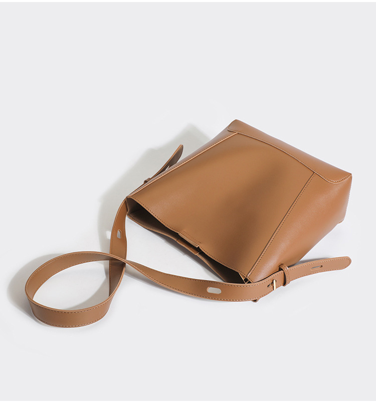 Fashion Bucket Bag Women's Large Capacity Shoulder Underarm Bag Crossbody Bag Commuter Tote Bag_voghion.com